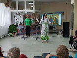 В Кашарском районе прошла развлекательная программа для пожилых людей «Традиции на Троицу»