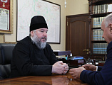 Епископ Симон и глава Администрации Ольхово-Рогского сельского поселения С.Н. Морозов обсудили восстановление храма в слободе Ольховый Рог