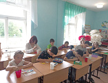 В преддверии дня Святой Троицы в детском приюте "Огонек" прошло тематическое занятие