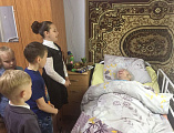 Воспитанники воскресной учебно-воспитательной группы и сестры милосердия храма Покрова Пресвятой Богородицы г. Каменска посетили дом престарелых х. Малая Каменка