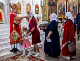 Праздник Светлого Христова Воскресения в Покровском кафедральном соборе города Шахты продолжился великой вечерней