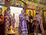 В субботу второй седмицы Великого поста Преосвященнейший епископ Симон совершил Божественную литургию в храме великомученика Пантелеимона поселка Майский