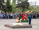 В день 80-летия Великой Победы духовенство вместе с шахтинцами почтило память героев Великой Отечественной войны