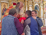 Традиционное паломничество в епархиальный Покровский монастырь совершили настоятель и прихожане шахтинского храма Вознесения Господня
