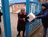 В рамках межъепархиального сотрудничества из разных регионов страны в Шахтинскую епархию поступают гуманитарные грузы для оказания помощи вынужденным переселенцам из Донбасса