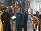 Спасатели и пожарные приняли участие в молебне по случаю дня празднования в честь образа Божьей Матери «Неопалимая Купина»