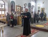 Накануне дня памяти святителя Николая Чудотворца епископ Симон совершил всенощное бдение в Никольском храме поселка Аюта