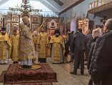 В престольный день Преосвященнейший епископ Симон совершил Божественную литургию в храме святителя Николая города Шахты