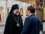 Преосвященнейший епископ Симон в день своего рождения возглавил Божественную литургию в Покровском кафедральном соборе города Шахты