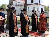 Преосвященнейший епископ Симон принял участие в открытии памятника святому благоверному князю Александру Невскому в г. Гуково и совершил чин освящения монумента