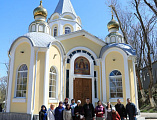 Паломническим отделом Шахтинской епархии проведена поездка в храм Донской иконы Пресвятой Богородицы г. Новошахтинска и село Петровка к Живоносному источнику на подворье Свято-Иверского женского монастыря 