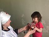 В г. Донецке прошла акция «Пасхальный подарок каждому»