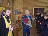 Протоиерей Сергий Яценко и иерей Евгений Поцелуев совершили богослужение в Алексеевском архиерейском подворье и поздравили директора казачьего кадетского корпуса им. Я.П. Бакланова с избранием атаманом Всевеликого войска Донского и с днем рождения