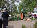 Протоиерей Роман Мясников отслужил заупокойную литию в день поминовения усопших