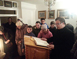 Воспитанники Воскресной группы "Радоница" города Шахты совершили паломническую поездку в город Таганрог