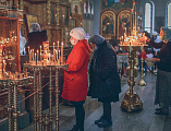 В праздник Введения во храм Пресвятой Богородицы епископ Шахтинский и Миллеровский Симон совершил Божественную литургию в Покровском кафедральном соборе г. Шахты