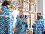 Преосвященнейший епископ Симон совершил Божественную литургию в Покровском кафедральном соборе города Шахты