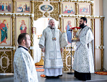 В день памяти святителя Митрофана, епископа Воронежского, Преосвященнейший епископ Симон совершил Божественную литургию в Покровском кафедральном соборе города Шахты