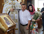 Прихожане храма Донской иконы Богородицы г. Новошахтинска поздравили протоиерея Романа Амплеева с 18-й годовщиной иерейской хиротонии