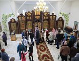 В новопостроенном храме города Гуково в честь преподобномученицы княгини Елисаветы совершена первая Божественная литургия архиерейским чином