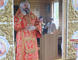 Преосвященнейший епископ Симон в день Радоницы совершил Божественную литургию в храме преподобного Сергия Радонежского г. Шахты