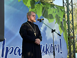 В Зверево-Никольском благочинии торжественно отметили День семьи, любви и верности
