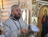 Преосвященнейший епископ Симон совершил воскресную Божественную литургию и иерейскую хиротонию в храме Екатерининского архиерейского подворья г. Красный Сулин