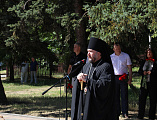 Памятное мероприятие и заупокойная лития в День памяти и скорби прошли на Мемориальном комплексе Александровского парка г. Шахты
