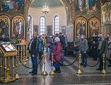 В праздник Введения во храм Пресвятой Богородицы епископ Шахтинский и Миллеровский Симон совершил Божественную литургию в Покровском кафедральном соборе города Шахты