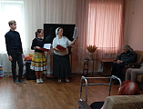 Воспитанники воскресной школы «Благовест» при храме Архангела Михаила посёлка Каменоломни посетили пансионат для пожилых людей