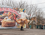 В прощеное воскресенье на Соборной площади города Шахты состоялись народные гуляния, посвященные Масленице «Гуляет русская душа»