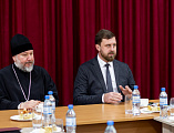 Епископ Симон возглавил встречу депутатов городской Думы и духовенства города Шахты
