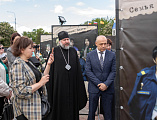 При Покровском кафедральном соборе города Шахты вновь открылась фотовыставка «Семья героя. Шахты»