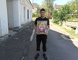 В наркологическом отделении Каменска-Шахтинского совершили молебен перед иконой «Неупиваемая Чаша»
