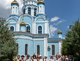 Школьники посетили Покровский кафедральный собор ко Дню молодёжи