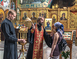 В Покровском кафедральном соборе г. Шахты состоялась встреча выпускников школ города с настоятелем храма и благочинным Александровск-Грушевского округа
