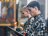 Епископ Шахтинский и Миллеровский Симон совершил Литургию Преждеосвященных Даров в Покровском кафедральном соборе г. Шахты