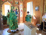 Преосвященнейший епископ Симон совершил Божественную литургию и диаконскую хиротонию