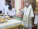 Преосвященнейший епископ Симон с архипастырским визитом посетил храм Донской иконы Божией Матери