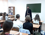 «Разговор о важном» провел иерей Александр Теличкин с учащимися 8 класса школы № 22 города Шахты