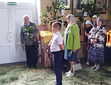 В Свято-Андреевском храме города Миллерово в праздник Святой Троицы наградили волонтеров православной группы «Мы вместе»   