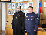 Духовник Донецкого округа ВКО ВВД был награжден юбилейной медалью «450 лет служения донских казаков государству Российскому»