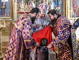 В Неделю Крестопоклонную епископ Симон совершил Литургию и чин присоединению к Православию в Покровском храме города Шахты