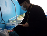 Протоиерей Роман Мясников поздравил сотрудников и постояльцев хосписа хут. Красный с Пасхой Христовой