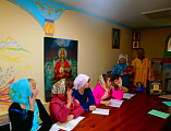 В воскресной школе «Держава» при храме Державной иконы Божией Матери Донецкого благочиния состоялось занятие, посвященное теме «О  православном храме» Воспитанники старшей группы с преподавателем  Фартановой Р.И.  подготовили  проект    «Храмы России».  Д