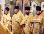 Преосвященнейший епископ Симон в день своего рождения возглавил Божественную литургию в Покровском кафедральном соборе города Шахты