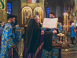Накануне праздника Введения во Храм Пресвятой Богородицы Преосвященнейший епископ Симон совершил всенощное бдение в Покровском кафедральном соборе г. Шахты