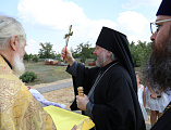 Епископ Симон возглавил молитву у святынь в старинном казачьем храме святителя Николая Чудотворца станицы Еланской