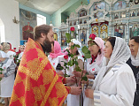 В храме Архистратига Михаила состоялось поздравление сестёр милосердия в день святых жён-мироносиц