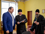 Епископ Симон обсудил сотрудничество с директором Шахтинского драматического театра